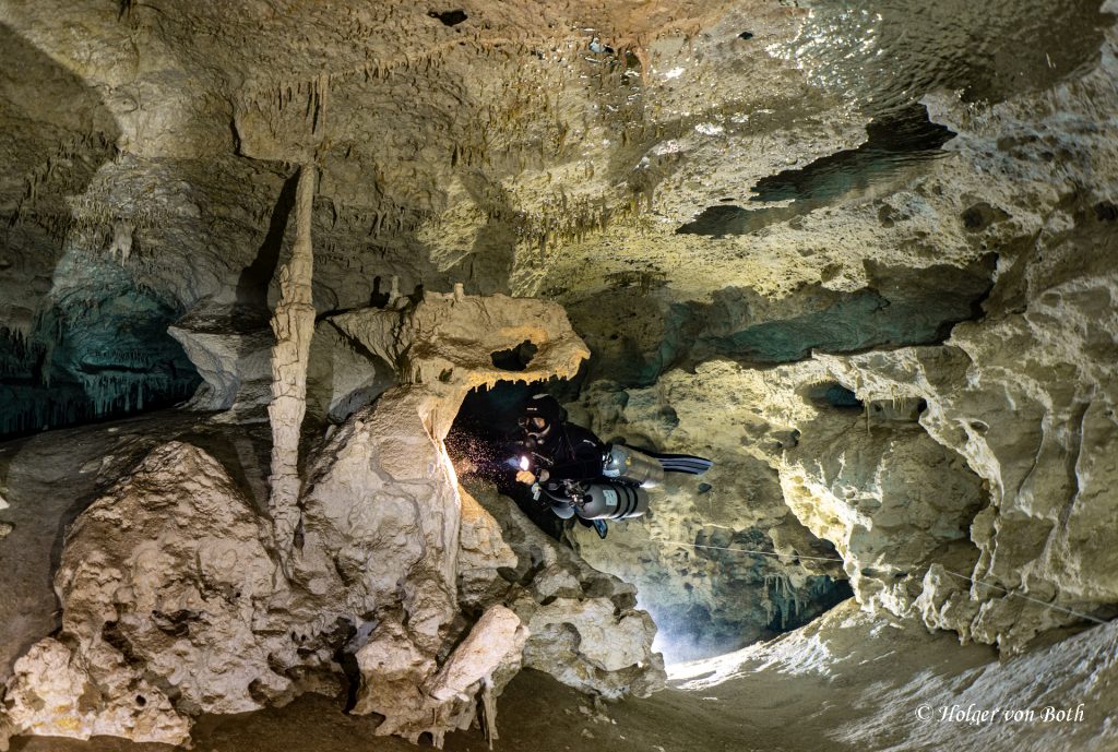 Cenote Dos Pisos, Tulum, Mexico