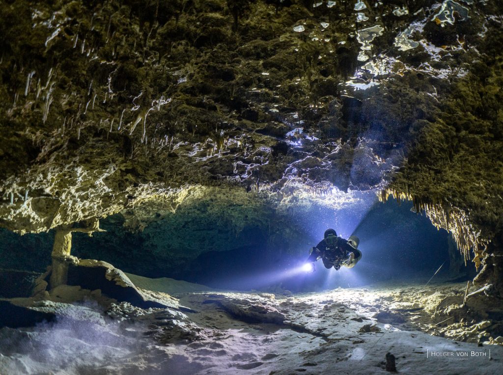 Cenote Dos Palmas