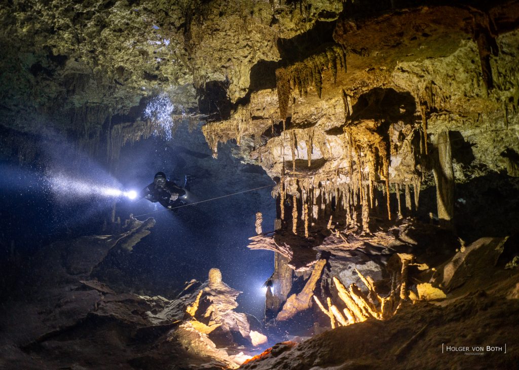 Cenote Dos Palmas