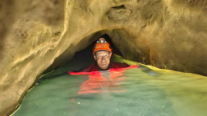 Brandloch, cave diving experience in Switzerland
