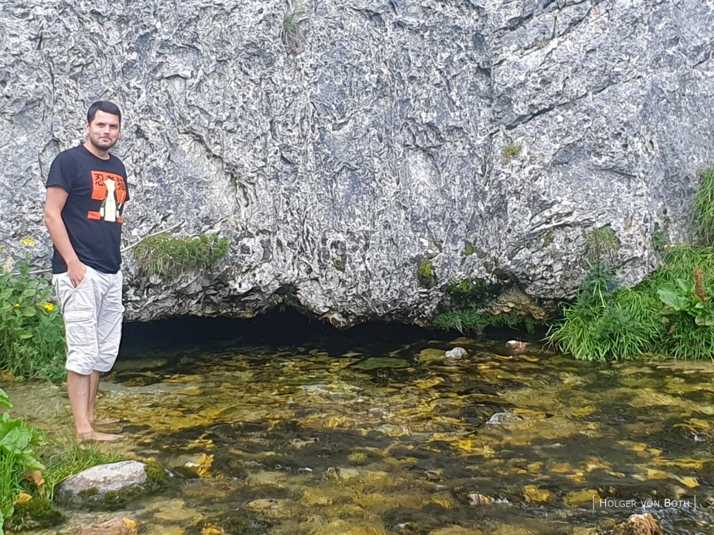 Sorgente del Brenno cave entrance